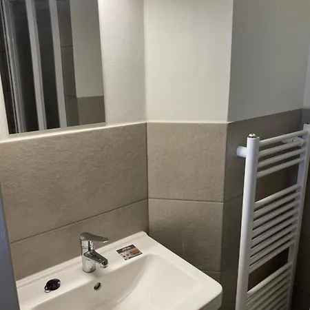 Apartmán New Close To Palmovka Praha