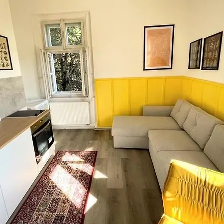 Apartment New Close To Palmovka